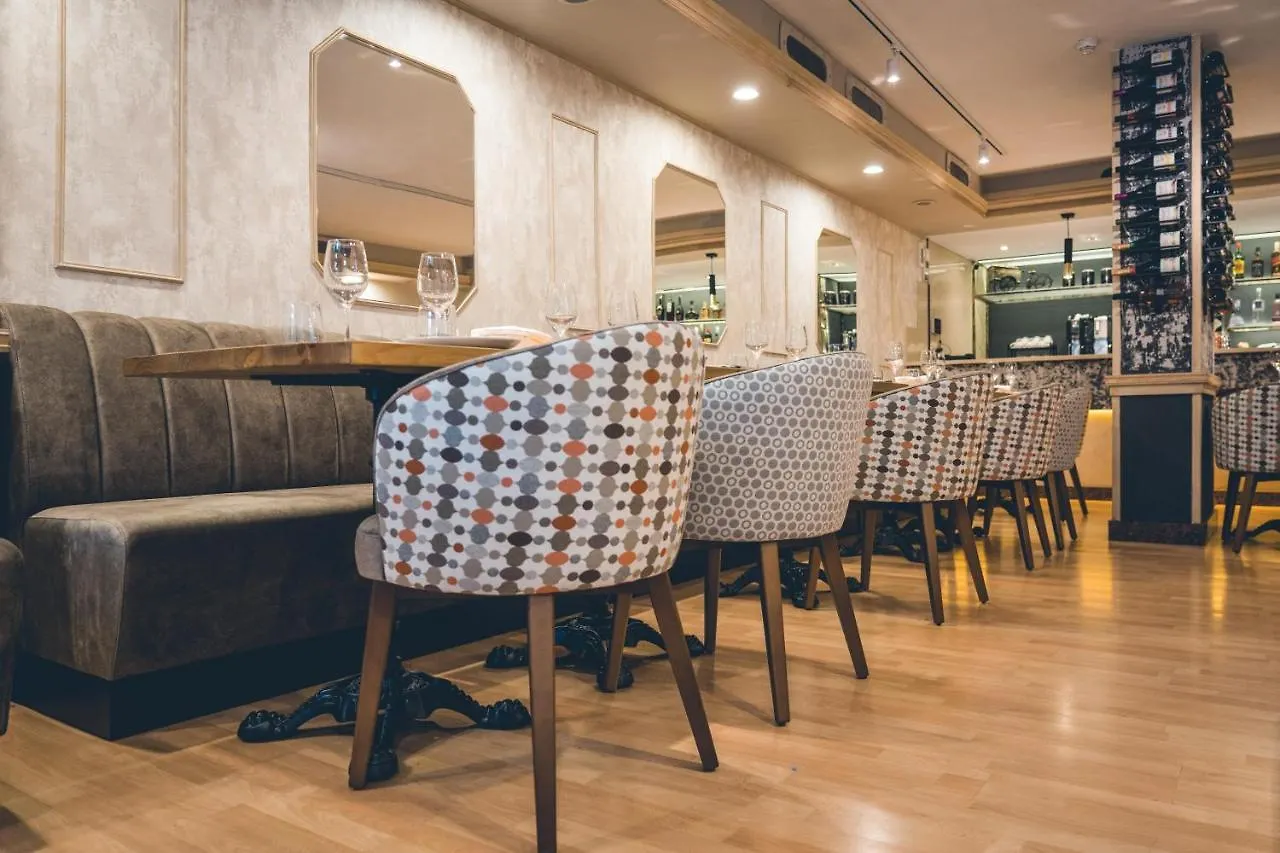 Sunotel Junior Barcelona Hotel