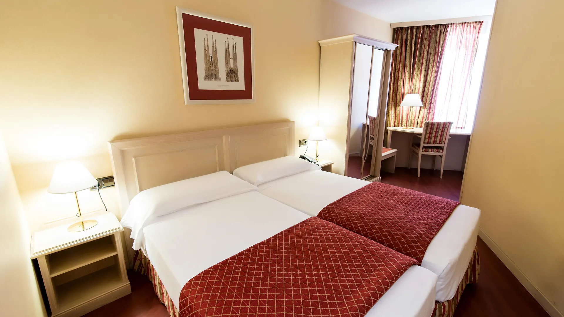 Sunotel Junior Barcelona Hotel