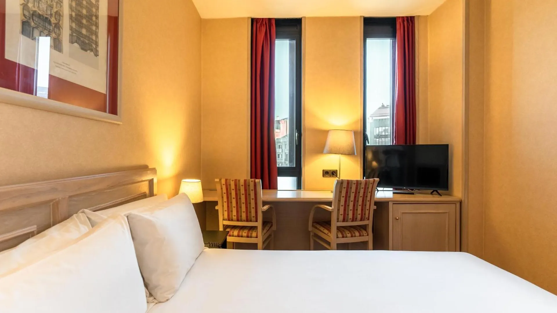 Sunotel Junior Barcelona Hotel