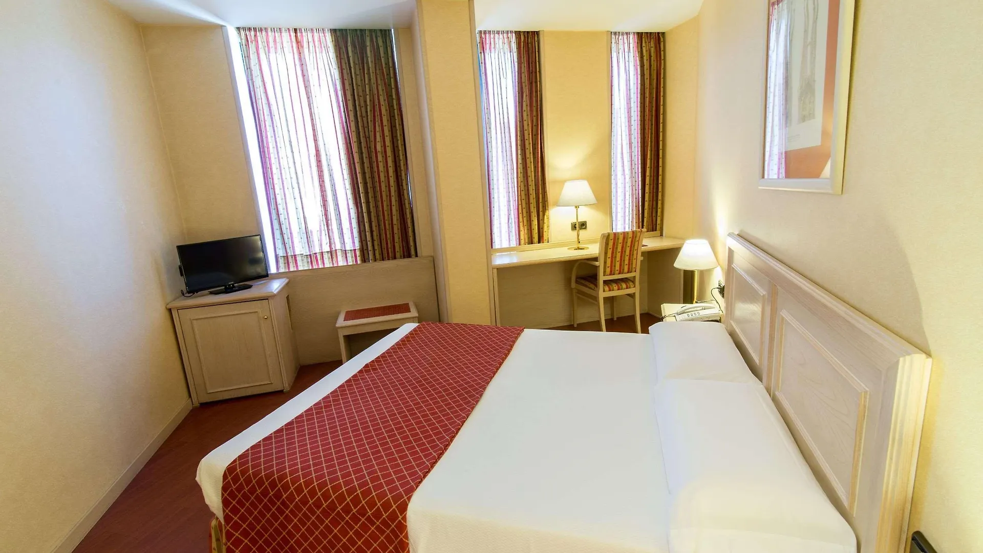 Hotel Sunotel Junior Barcelona